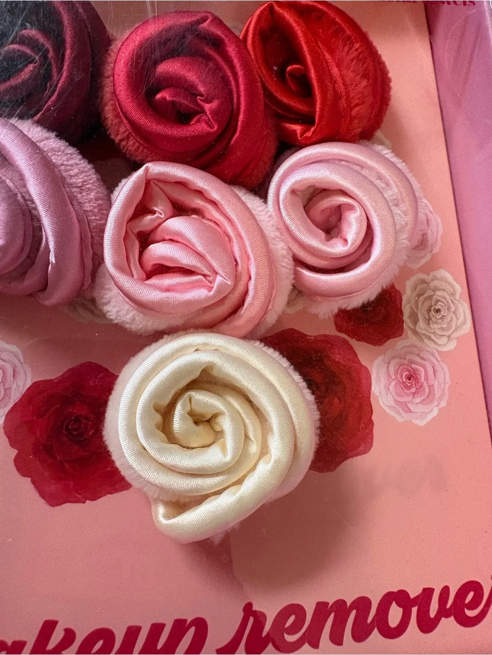 Makeup Remover Towels - Assorted Pink & Red Set